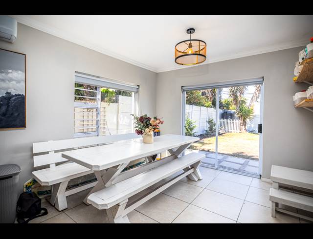 4 BEDROOM FREESTANDING TO LET IN TABLE VIEW